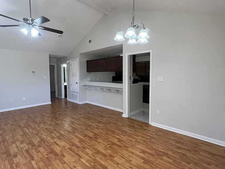 11029 Windsor Hill Dr — Photo 4