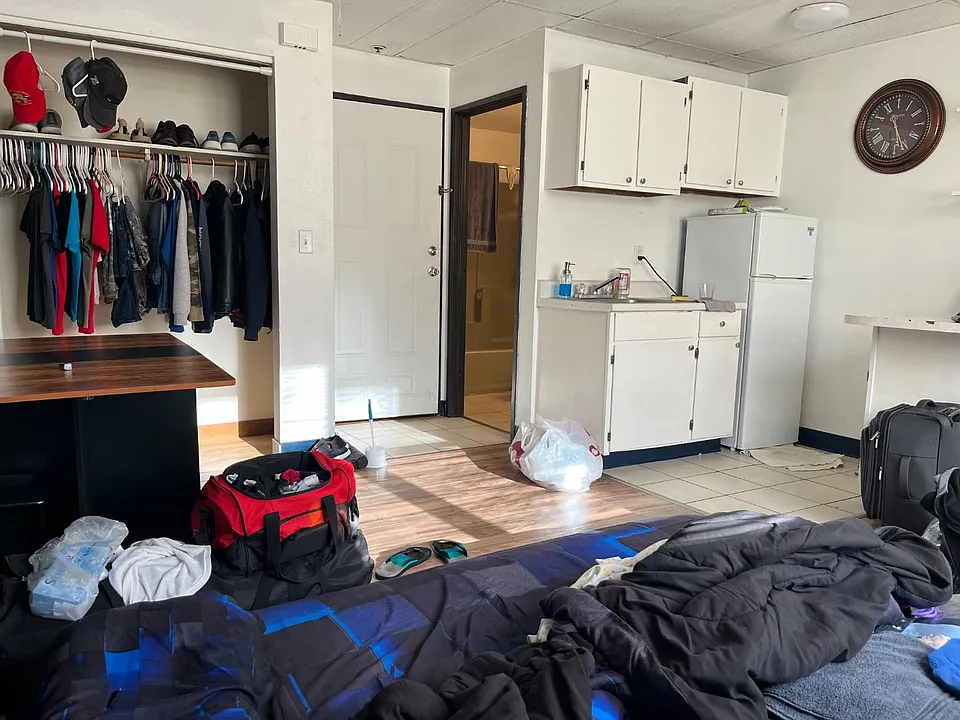 745 W College Ave #3