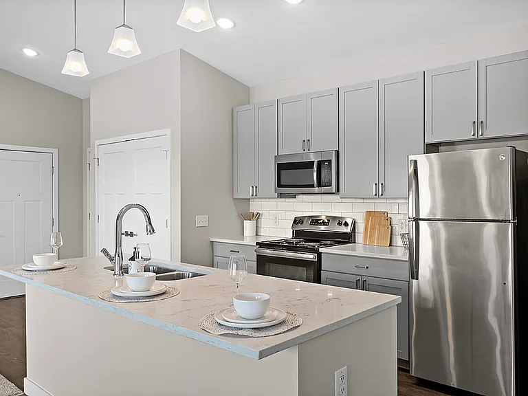 Satori Flats — Photo 21