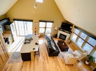 1800 N Warren Ave #1, Milwaukee, WI 53202