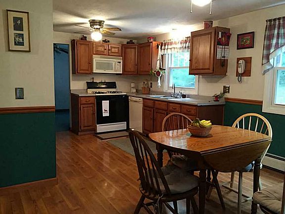 4th image of 9 Birchwood Ln