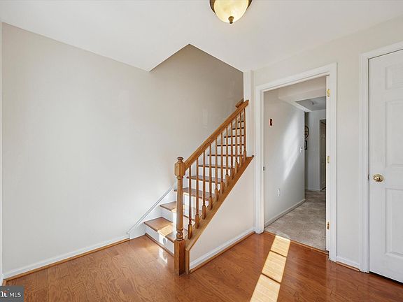 4th image of 1017 Balley Dr