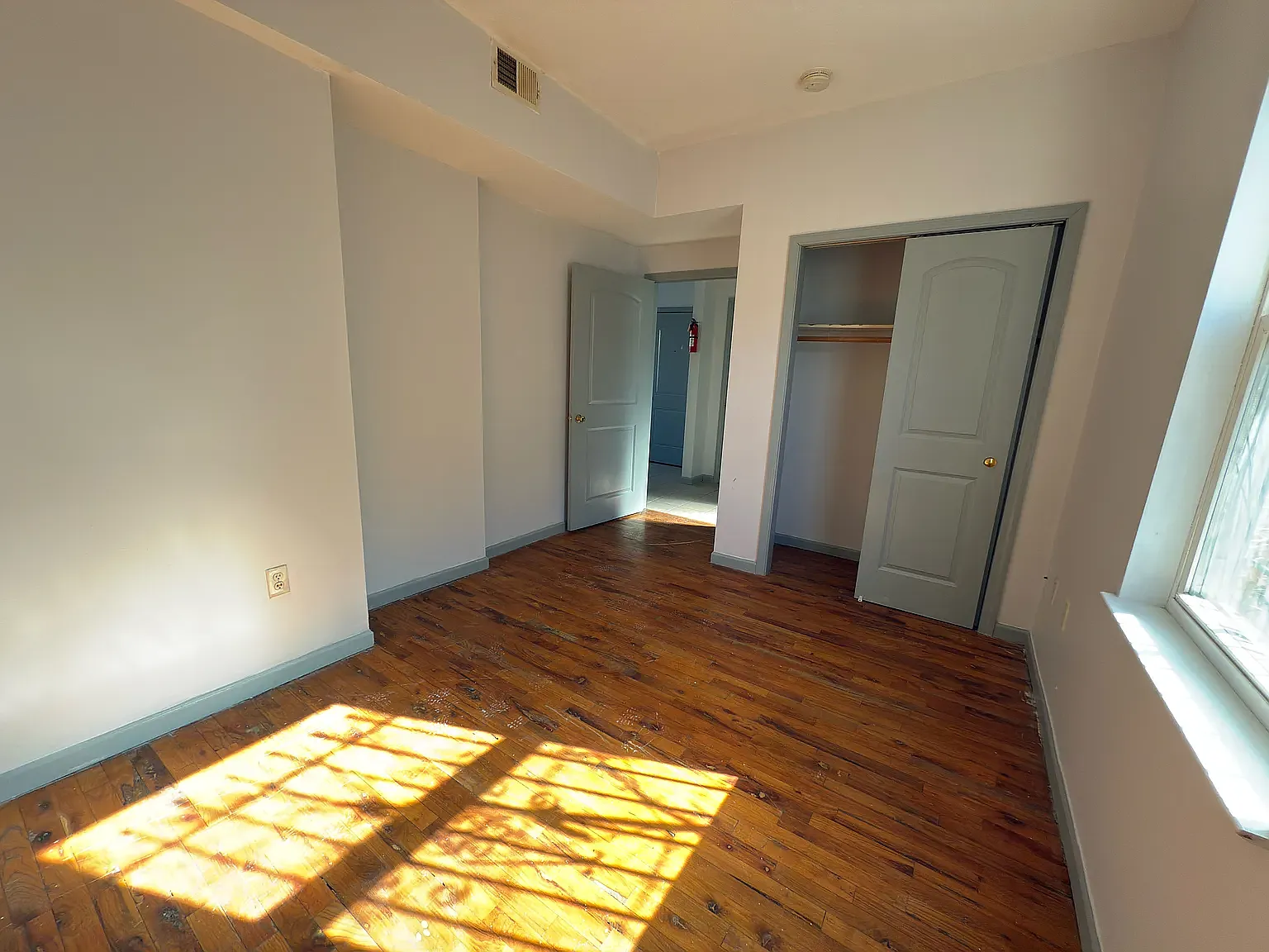 834 S 14th St — Photo 3