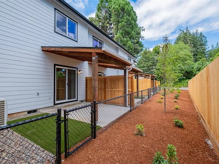 1390 Overlook Ave NW — Photo 8
