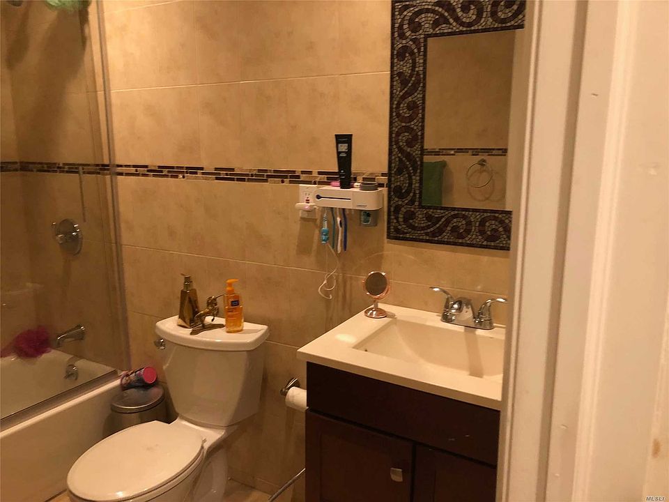 2nd image of 82 Lincoln Ave