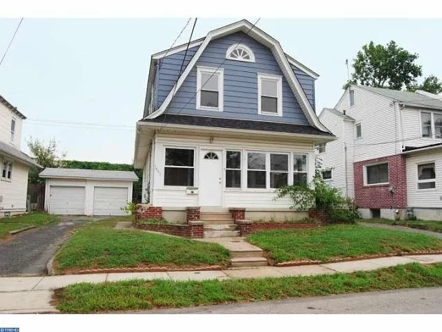 1443 Grant Ave photo 1
