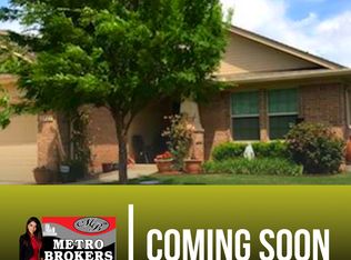 2721 Red Fish Rd, Norman, OK 73069