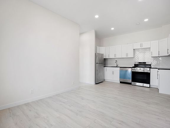 5th image of 86-22 Jamaica Ave #3B