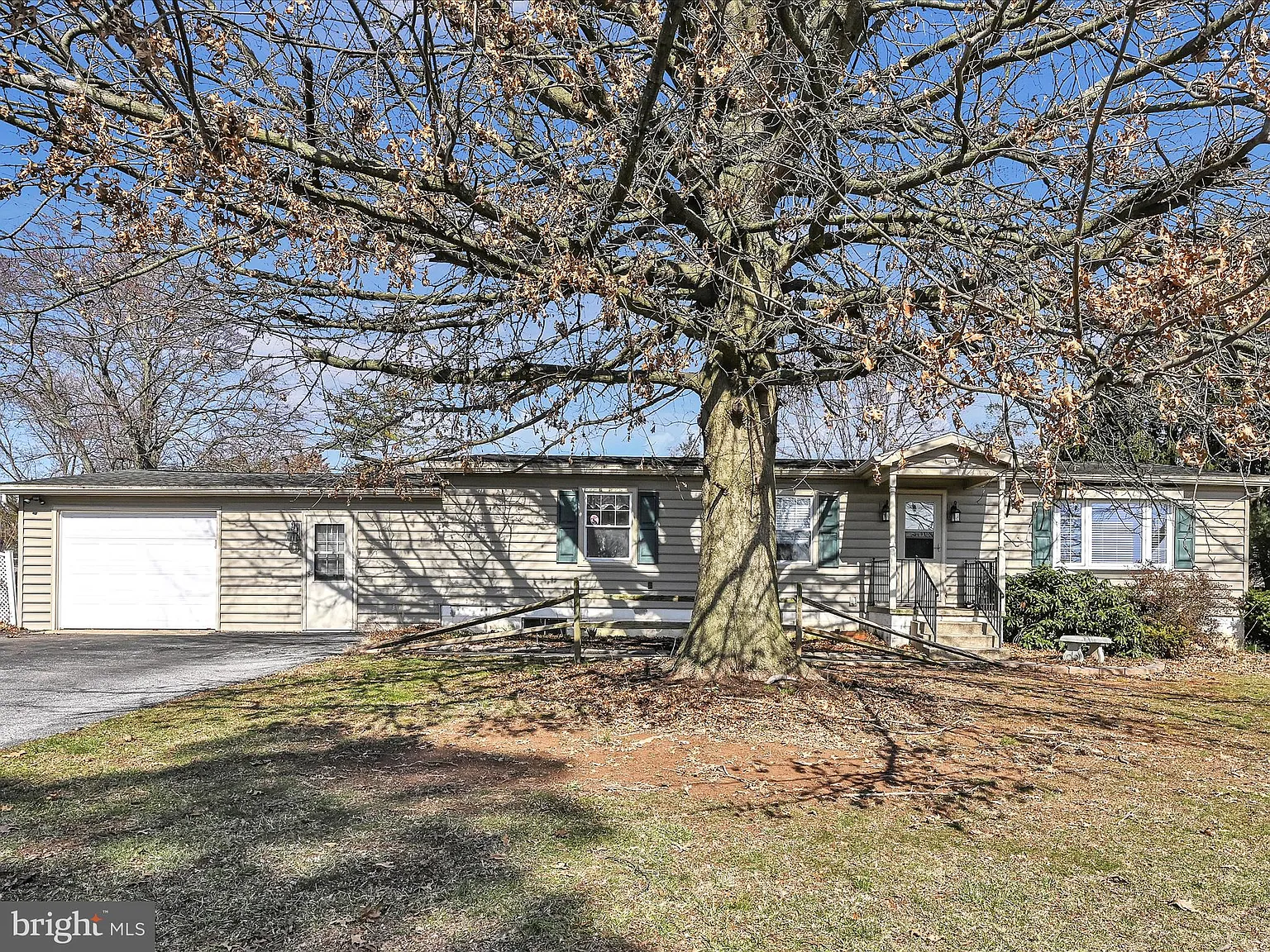 3201 Oakland Rd photo 1