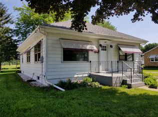 602 W Oregon St, Polo, IL 61064