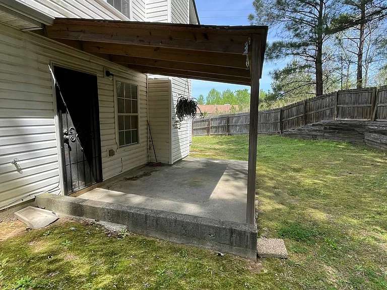 5420 Sapphire Cir — Photo 18
