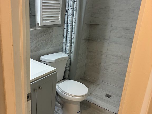 5th image of 4471 Ganyard St #4