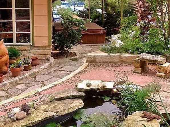 2005 Alameda Dr, Austin, TX 78704