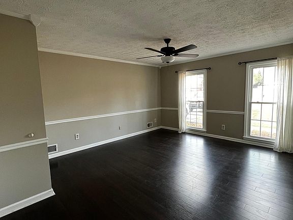 4th image of 2288 Autumn Dr