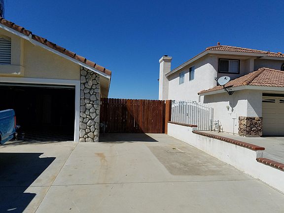 3rd image of 1217 Moonstone St