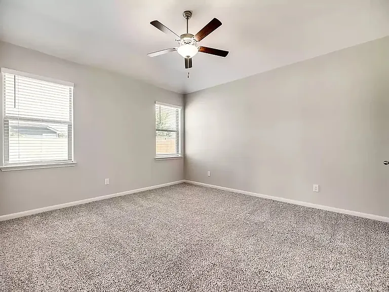 2013 Yarborough Dr — Photo 14