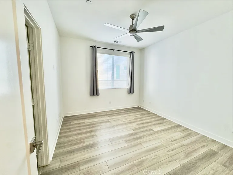 1868 S Westside Dr #28 — Photo 29
