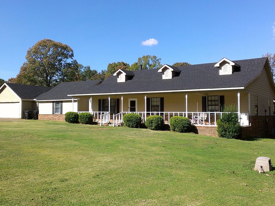1st image of 249 Country Club Dr