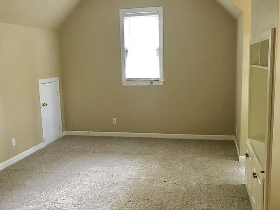 Large bonus room
