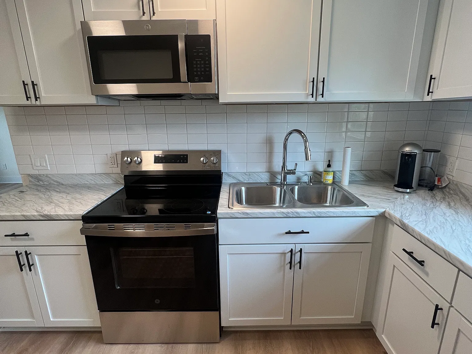 2 bed, 950 sqft, $1,400 — Photo 1