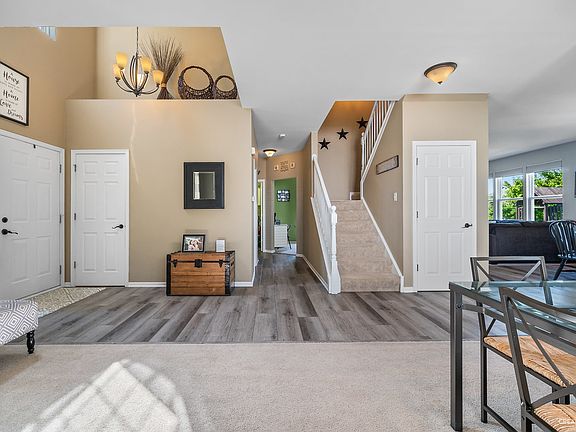 5th image of 2433 Sir Barton Ln