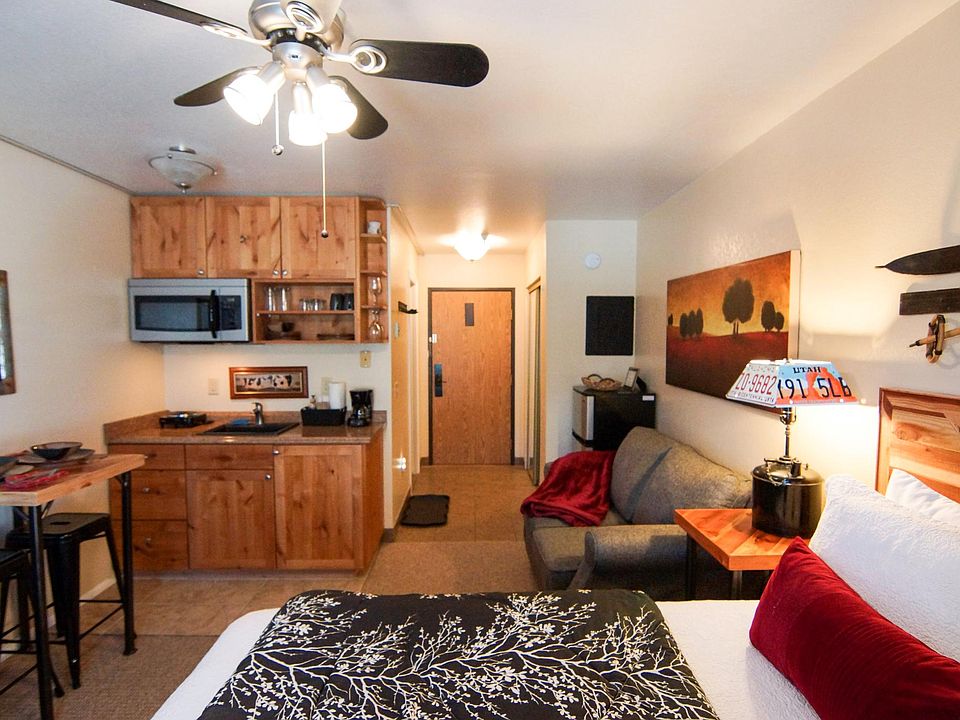 1st image of 1940 Prospector Ave #325