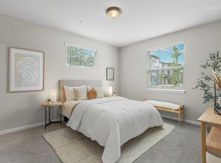 2221 Golf Club Rd #103, Stayton, OR 97383