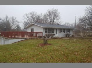 2030 W Austin Dr, Peoria, IL