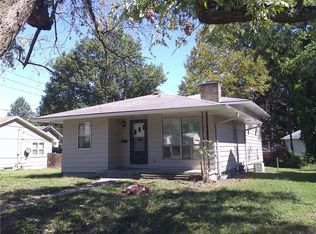 507 S Pearl St, Paola, KS 66071