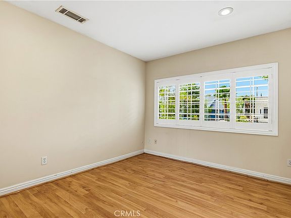 5th image of 5204 Etiwanda Ave #5204