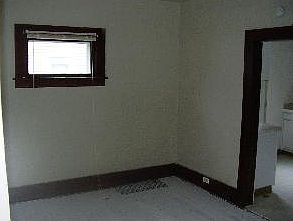 4th image of 1203 W Saginaw St