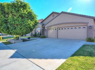 6923 Winterberry Way, Corona, CA 92880