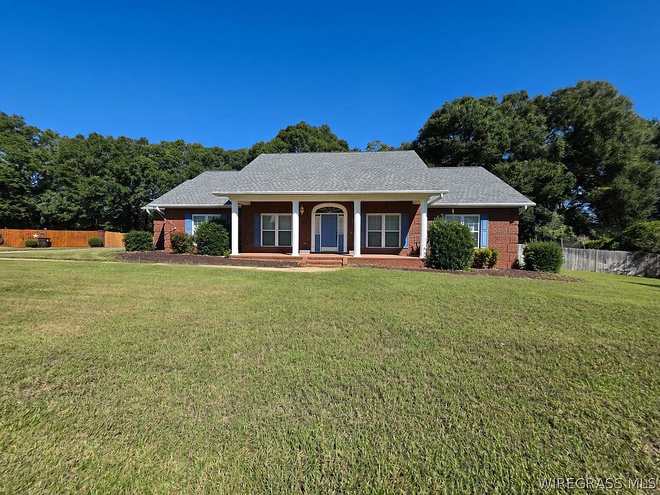 1st image of 896 Oak Lake Dr