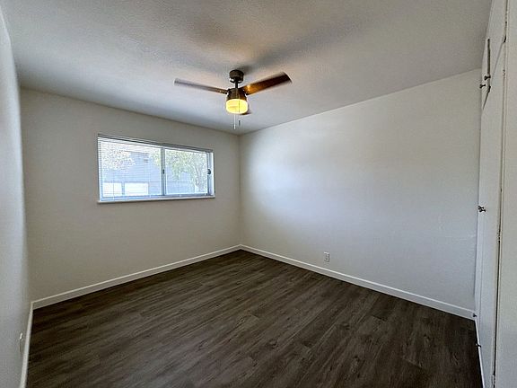 5th image of 242-256 E Navilla Pl