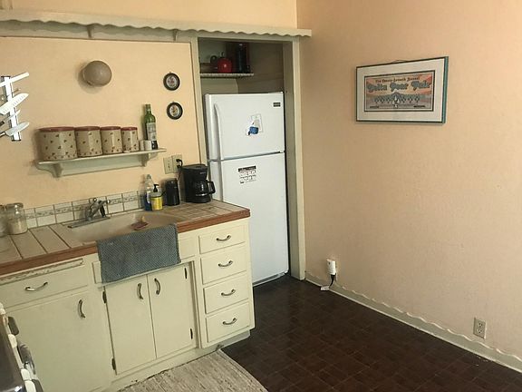 3rd image of 1704 1/2 F St