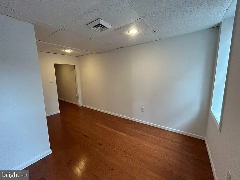 44 S 2nd St #2 — Photo 6