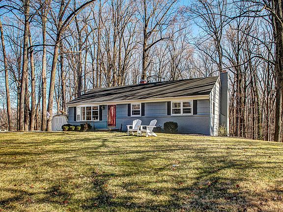 2nd image of 4705 Shelley Ln