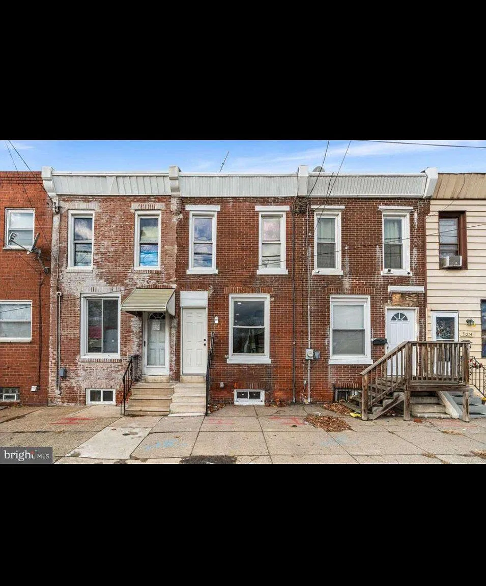 2 bed, 1.0 bath, 759 sqft, $1,350 — Photo 1