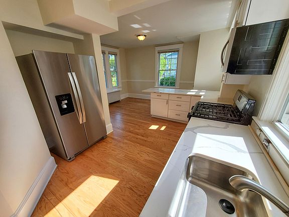 2nd image of 5034 41st St NW