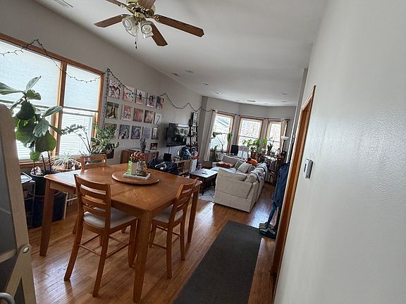 4th image of 2131 W Wellington Ave #2F
