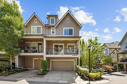 1382 Chelsea Walk NE Photo 1