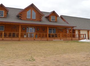 W7185 Deerview Rd, Black Creek, WI 54106