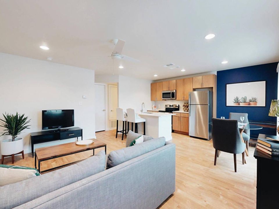 2nd image of 6424 Fisher Rd #209A