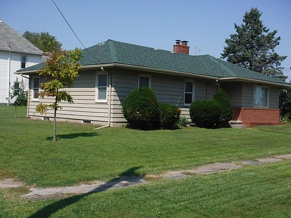2nd image of 900 Ashworth Dr