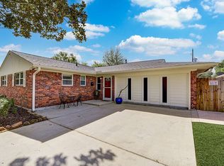 5711 W 43rd St, Houston, TX 77092