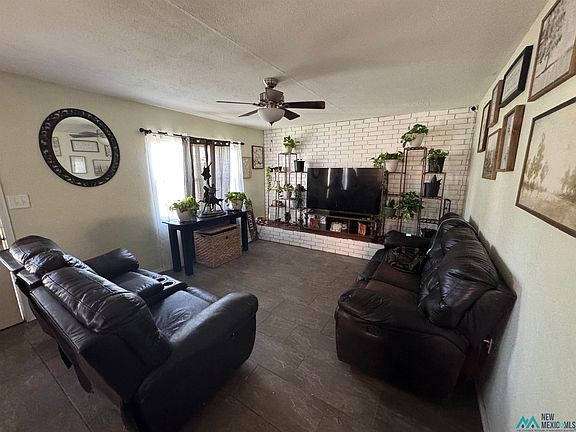 3rd image of 1002 Ortega St
