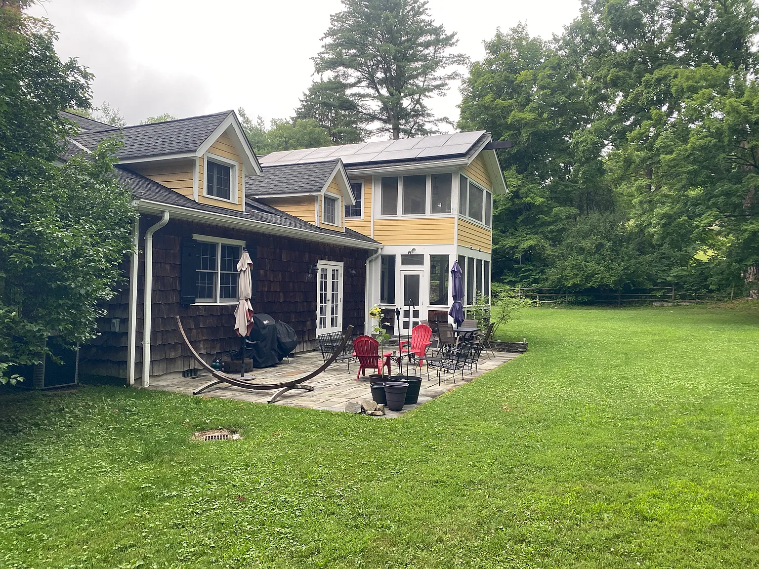3 bed, 2400 sqft, $3,500 — Photo 3