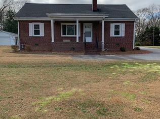 204 Watson Rd, Taylors, SC 29687