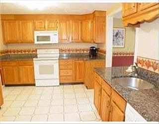5th image of 6 Crestwood Dr