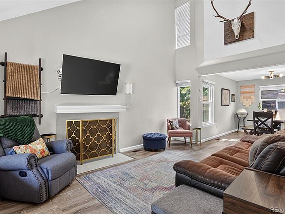 4th image of 5991 S Oak Way